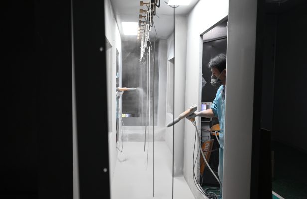 Powder Spraying Workshop